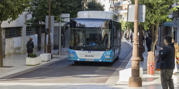 Emtusa bate un récord histórico en diciembre con casi 600.000 usuarios