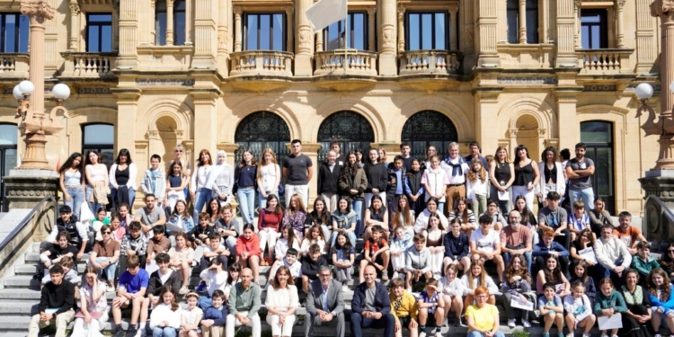 Dbus participa en el evento final sobre movilidad de la Agenda Escolar 2030