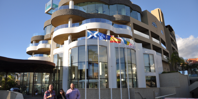 Tenerife acoge el X Congreso de empresas de mudanzas