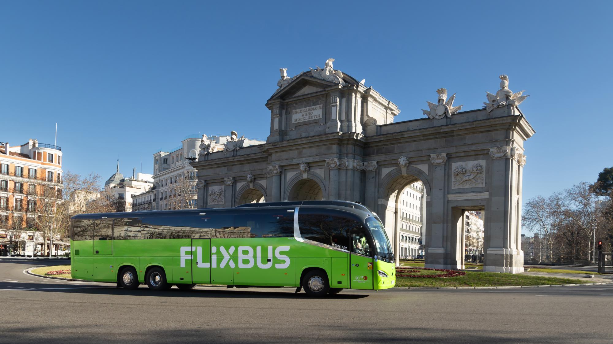 Estas son las 15 rutas de FlixBus que moverán más buses este verano