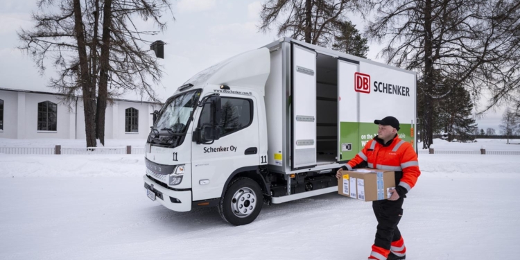 DB Schenker prueba vehículos eléctricos en condiciones invernales