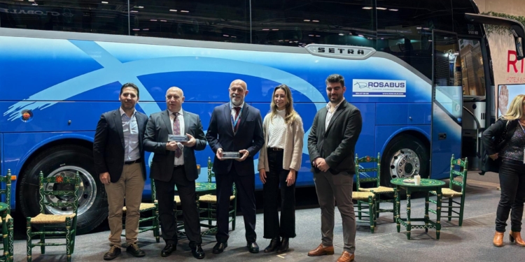 Rosabus presenta en FITUR dos nuevos autobuses Setra S 511 HD