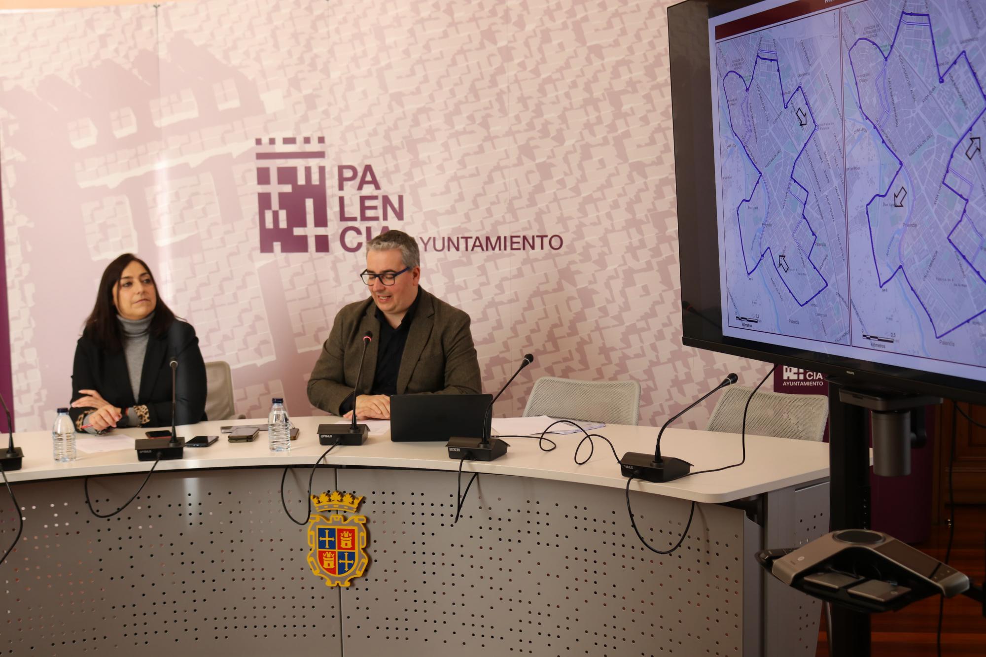 Palencia presenta el nuevo diseño de las líneas de autobús urbano