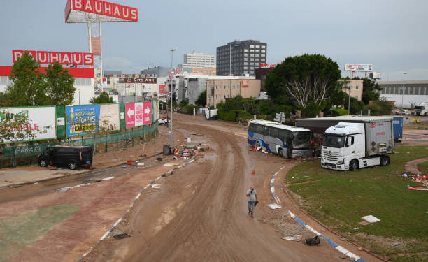 El Gobierno valenciano rectifica e incluye a los transportistas en las ayudas por la DANA
