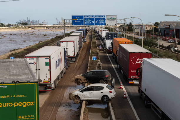 La FVET celebra la llegada de ayudas directas para vehículos pesados dañados por la DANA