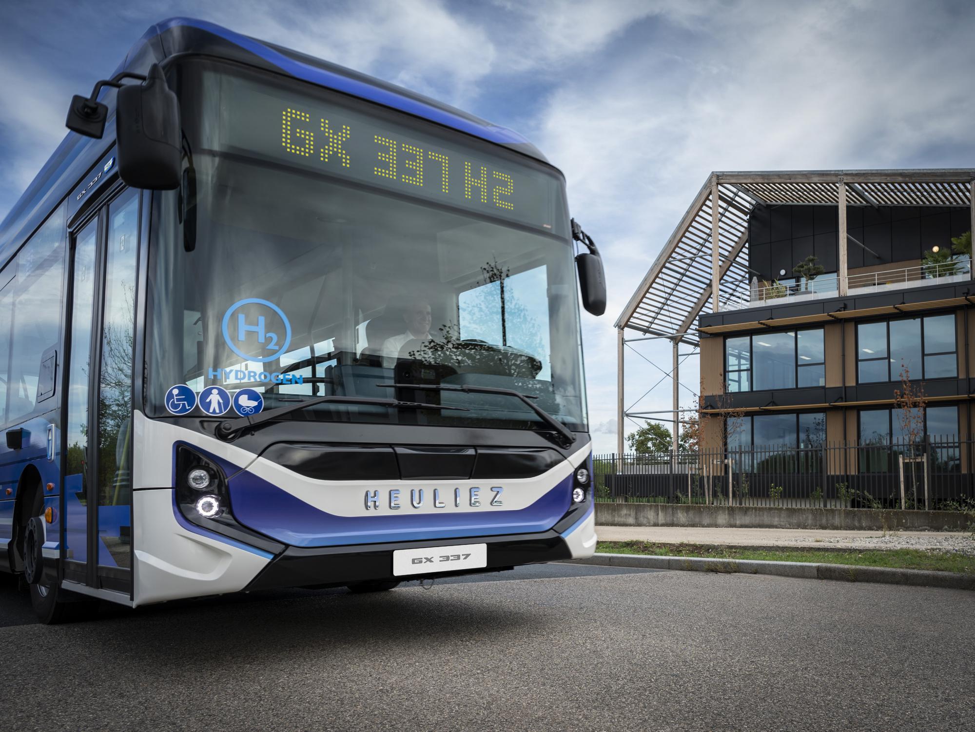 Iveco recibe dos pedidos de autobuses de hidrógeno en Francia