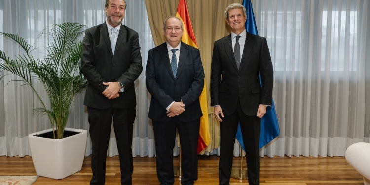 Jordi Hereu destaca la importancia del sector de la industria de componentes