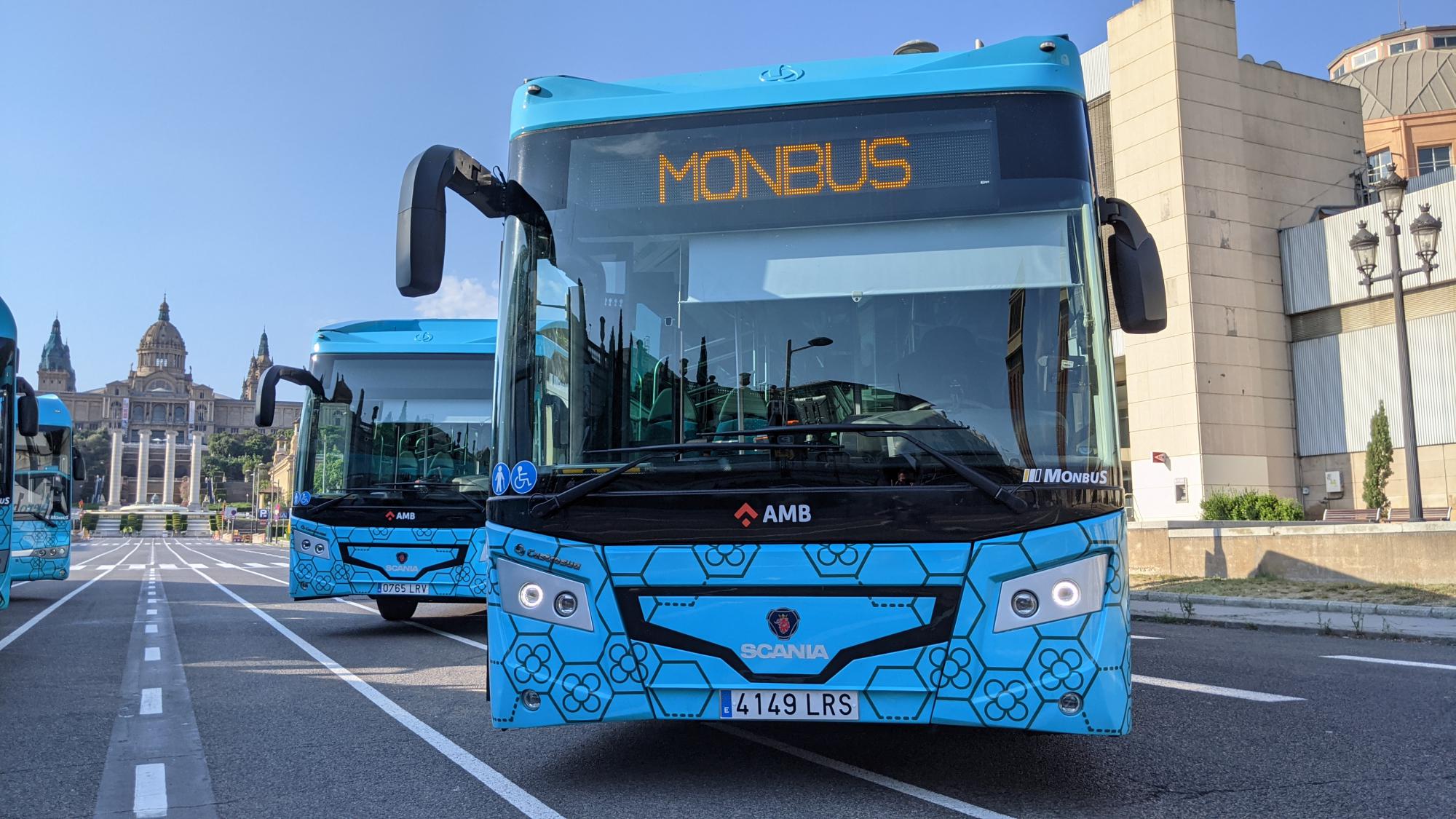 Monbus compra la empresa compostelana Seoane y asume sus 18 autobuses