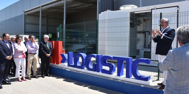 Se inaugura la primera hidrogenera para la logística de mercancías en España