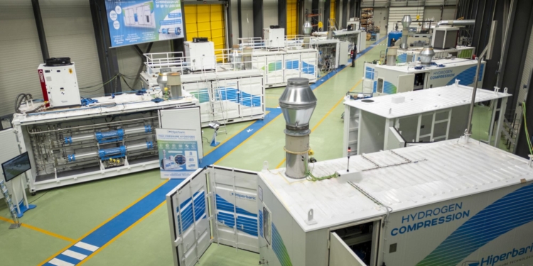 Hiperbaric alcanza una facturación récord de 77 millones en 2024