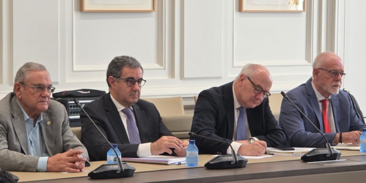 Homenaje a Ovidio de la Roza y Julio Villaescusa en el Ministerio de Transportes