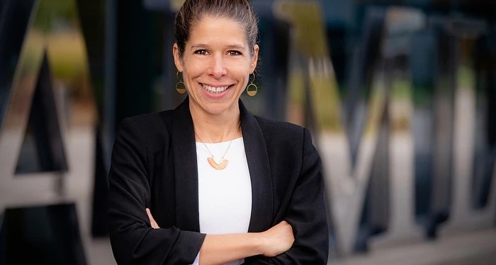 Joanna Buttler pasa a formar parte del equipo de Daimler
