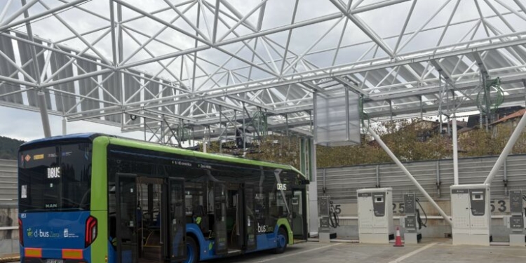 Dbus culminan las obras destinadas a la electrificación de sus cocheras
