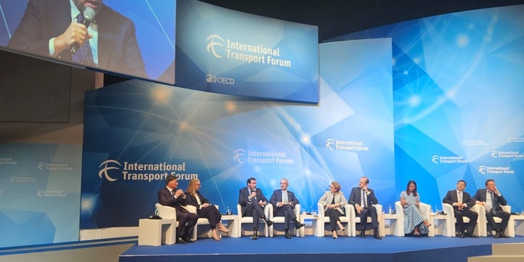 España, modelo para conseguir un Transporte más eficiente