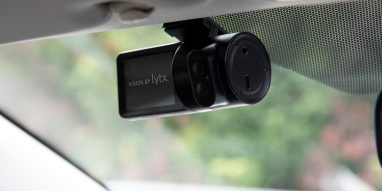 Geotab suma la cámara inteligente Surfsight a su programa Order Now