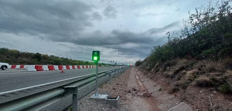 Mitma implanta un sistema para mejorar la visibilidad en tramos de niebla