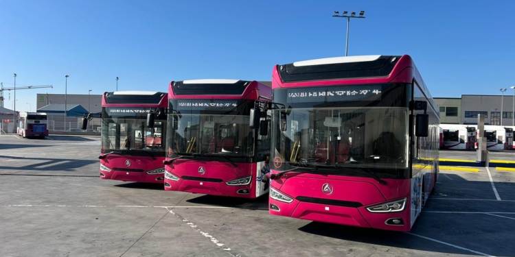 Alfabus entrega de tres autobuses eléctricos en Toledo