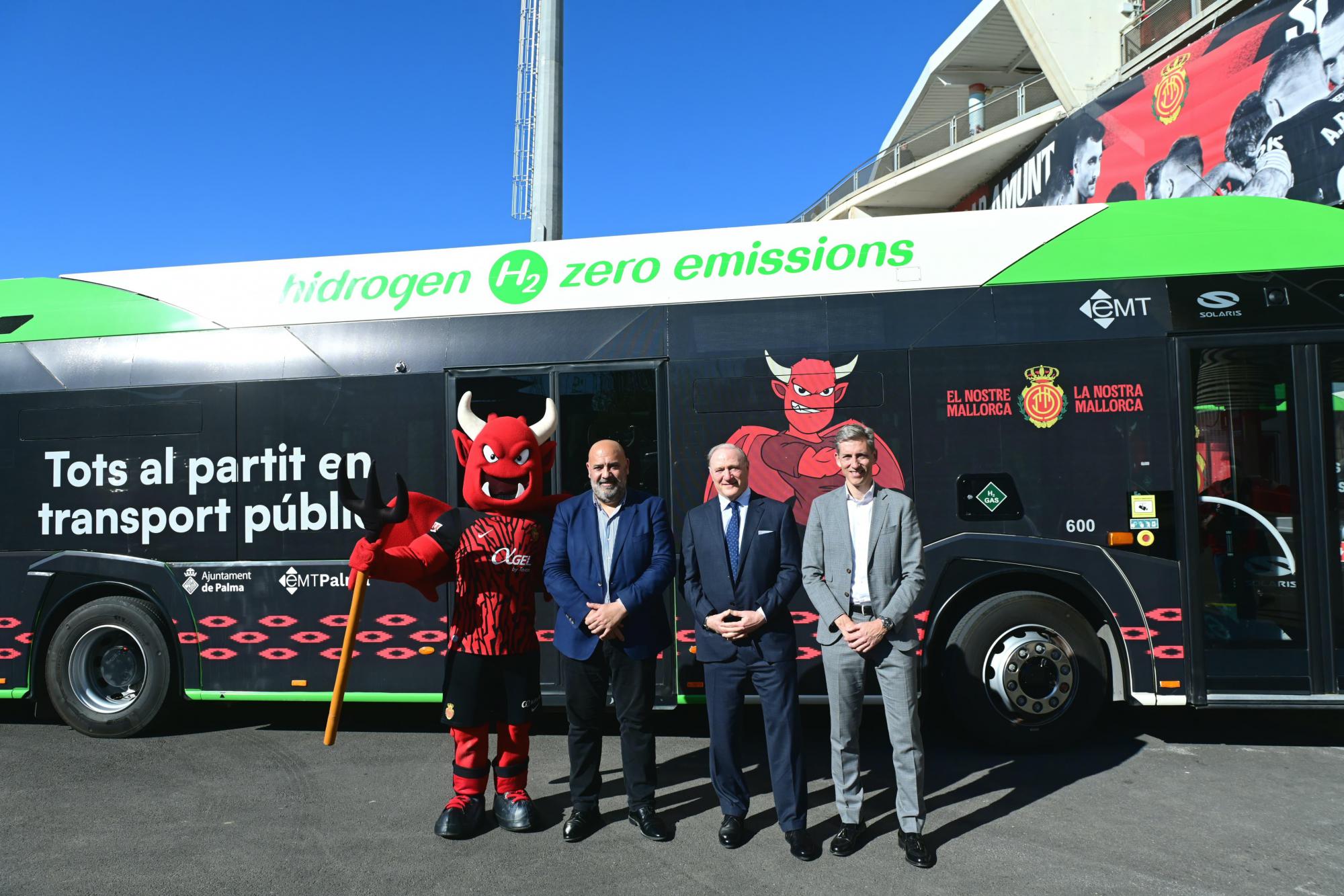 EMT Palma pone en funcionamiento cinco autobuses de hidrógeno