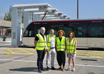 La cochera de autobuses de Barcelona estrena 41 cargadores eléctricos