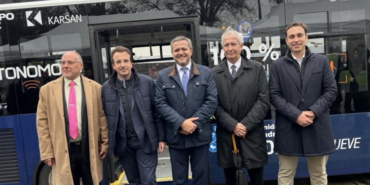 La Comunidad de Madrid prueba un proyecto piloto de autobús autónomo