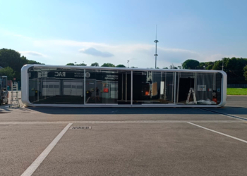 Still impulsa la logística del Ferrari Challenge Series con sus carretillas