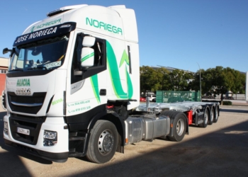 Guillén entrega 20 portacontendores a Transnoriega