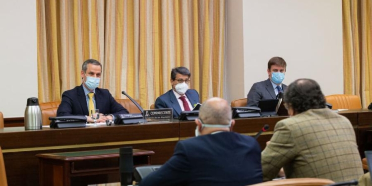 La CETM pide prohibir la carga y descarga