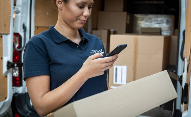 Solo el 42% de los vendedores se comunica frecuentemente durante el envío