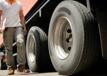 El sector del transporte exige más ayudas para nuevos conductores