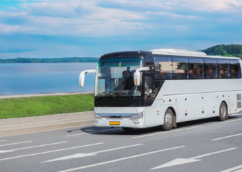 El autobús vuelve a convertirse en un aliado clave para el turismo