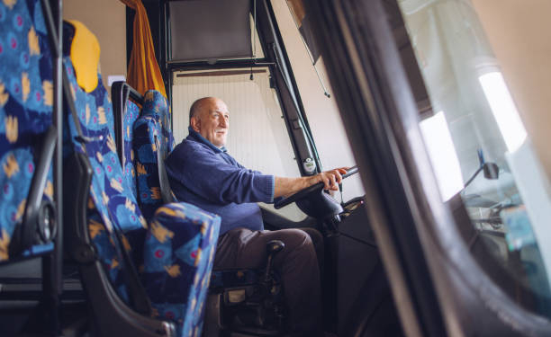 ‘Cada vez hay menos nuevos permisos para conducir autocares’