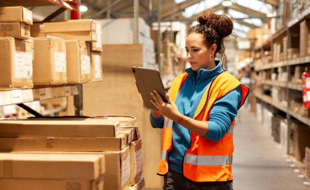 El empleo femenino en logística retrocede por primera vez en meses