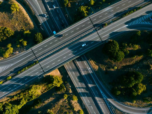 Los combustibles alcanzan niveles récord: gasolina a 1.7 /L y diésel a 1.6 /L