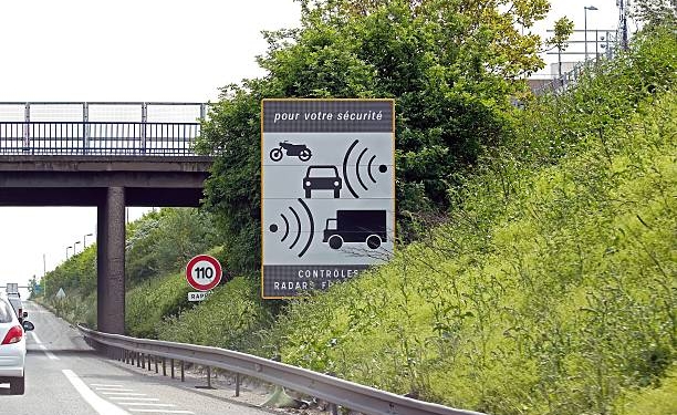 DGT investiga vandalismo de radares en varias comunidades