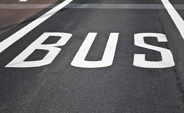 TMB implementa un coche eléctrico para sancionar infracciones en el carril bus