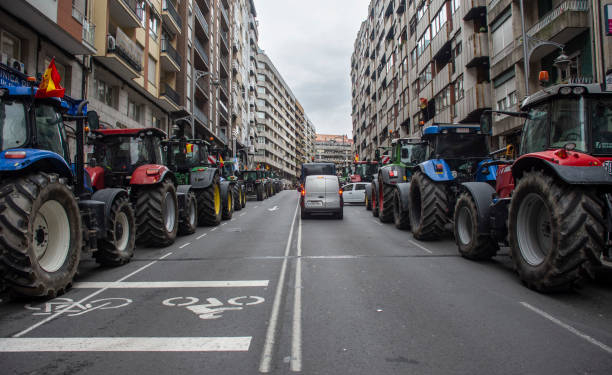 Agricultores catalanes amenazan con nuevos cortes en AP-7