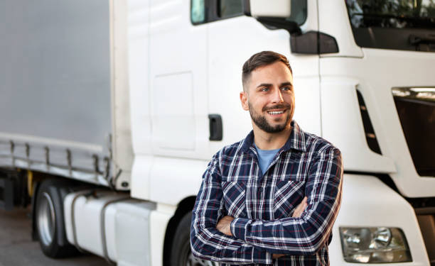 Nueva normativa permitirá a conductores de 18 años manejar camiones internacionalmente