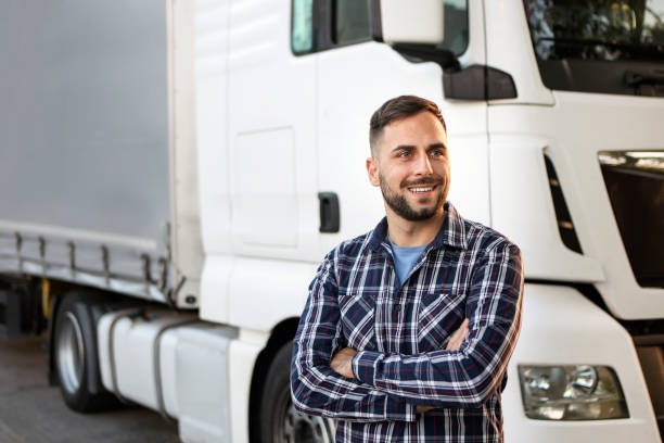 Nueva normativa permitirá a conductores de 18 años manejar camiones internacionalmente