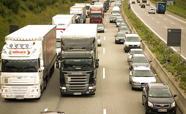 Movilidad y emisiones: El sector que no ha disminuido su huella de carbono