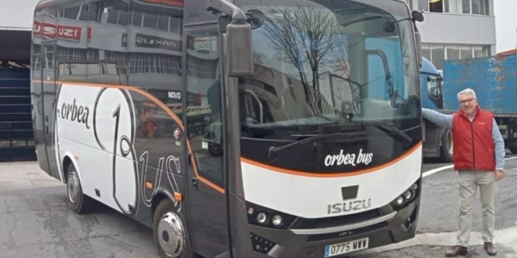 Orbepas Bus amplía su flota adquiriendo un nuevo microbús Isuzu Novo