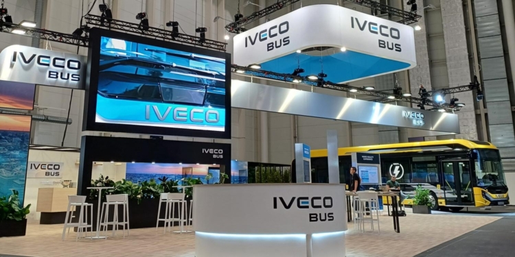 Iveco en la cumbre UITP en Hamburgo: un enfoque integral de la transición eléctrica