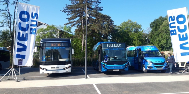 Iveco Bus presenta ‘Feel the Blue Pulse’, gama eléctrica