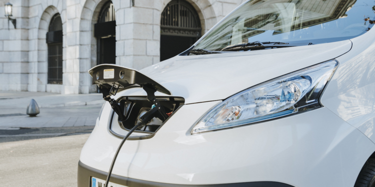 Webfleet y Chargylize lanzan EV.connect: una solución hacia la transición