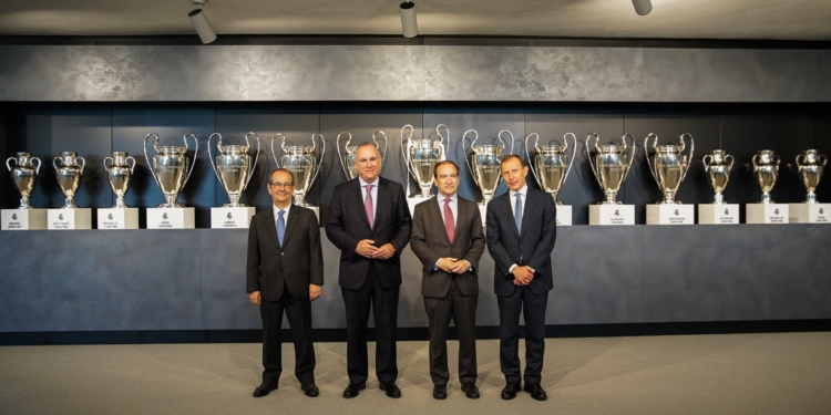 EMT Madrid ratifica su colaboración con la Fundación Real Madrid