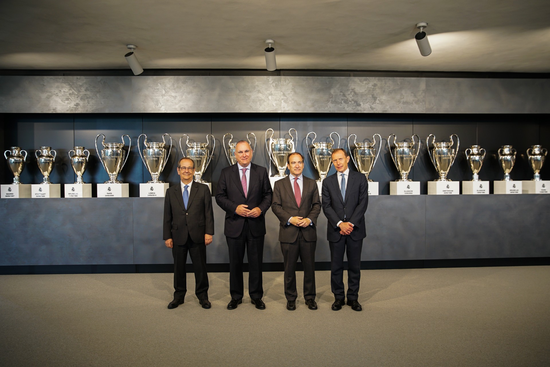 EMT Madrid ratifica su colaboración con la Fundación Real Madrid
