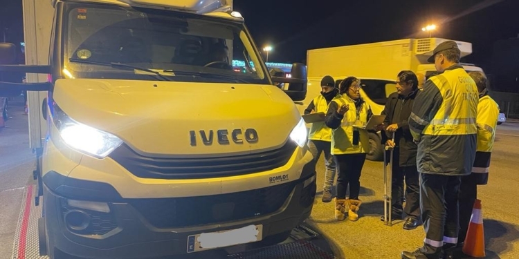 La Comunidad de Madrid inspecciona vehículos de transporte