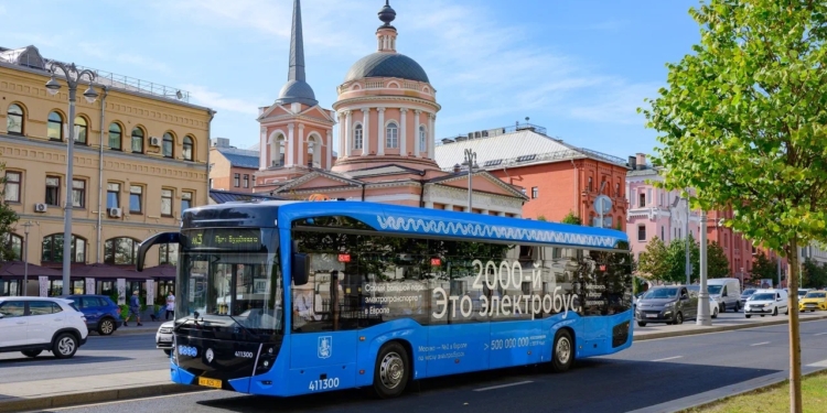 Nuevo hito en Moscú: alcanza la cifra de 2.000 autobuses eléctricos en la ciudad