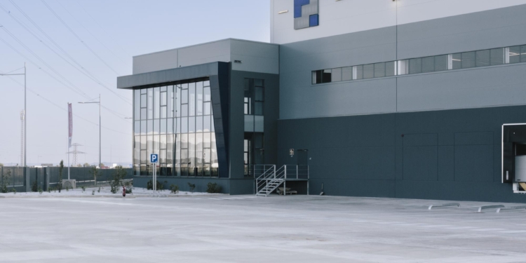 Mountpark alquila a TXT una nave para optimizar sus operaciones logísticas