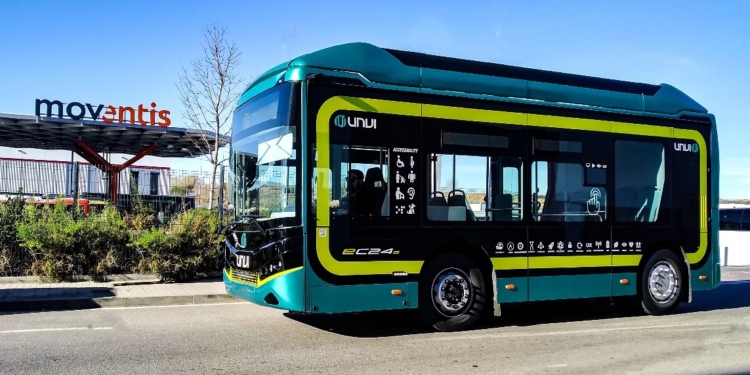 A prueba: Moventis testea el innovador minibús eléctrico de Unvi eC24s