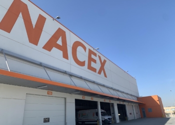 Nacex y Asdent recogen plástico para luchar contra la enfermedad de Dent